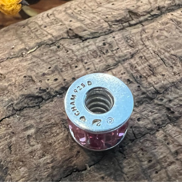 New Chamilia Swarovski Pink Baguette Charm Sterling Silver Swarovski Crystal - Picture 2 of 8